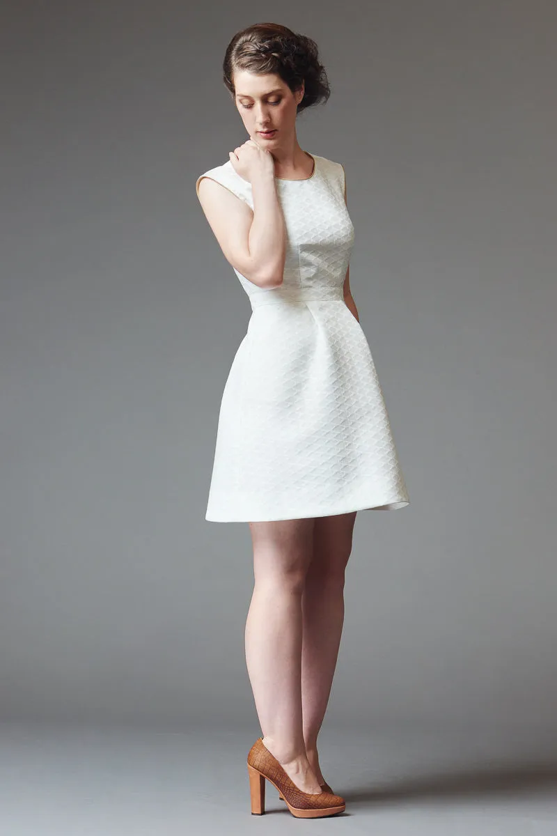 Belladone Dress | Deer & Doe Patterns
