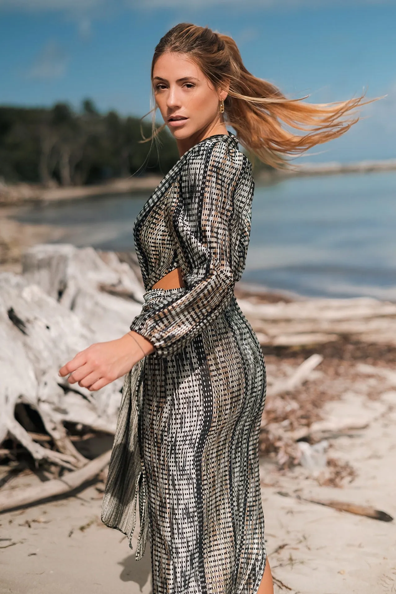 Side Cut out Long Sleeve Midi Dress